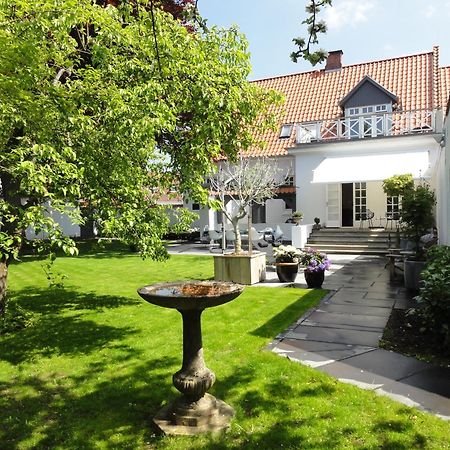 B&B The Old Chestnut Tree Силкеборг Екстериор снимка